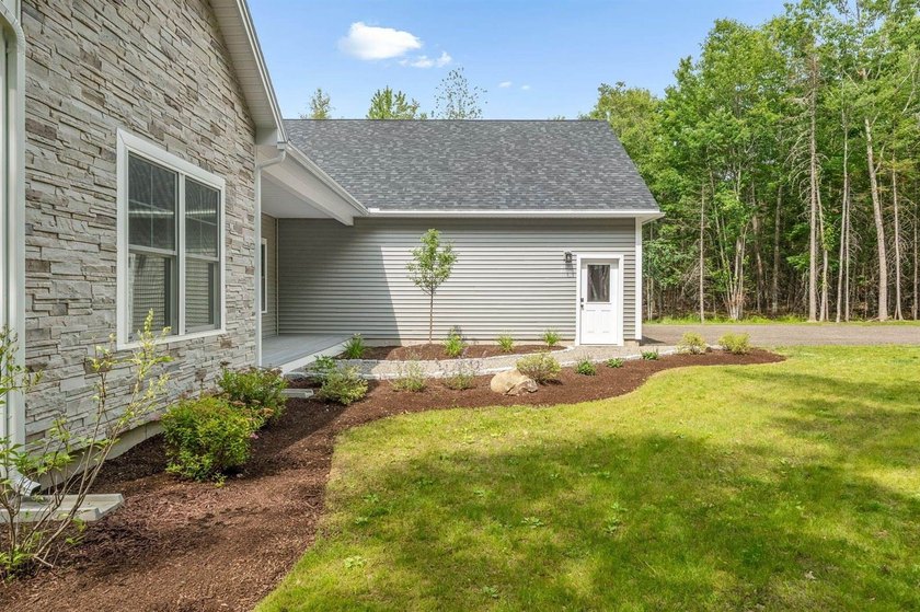 Built in 2025, this beautifully crafted 3-bedroom, 2-bath home - photo 10