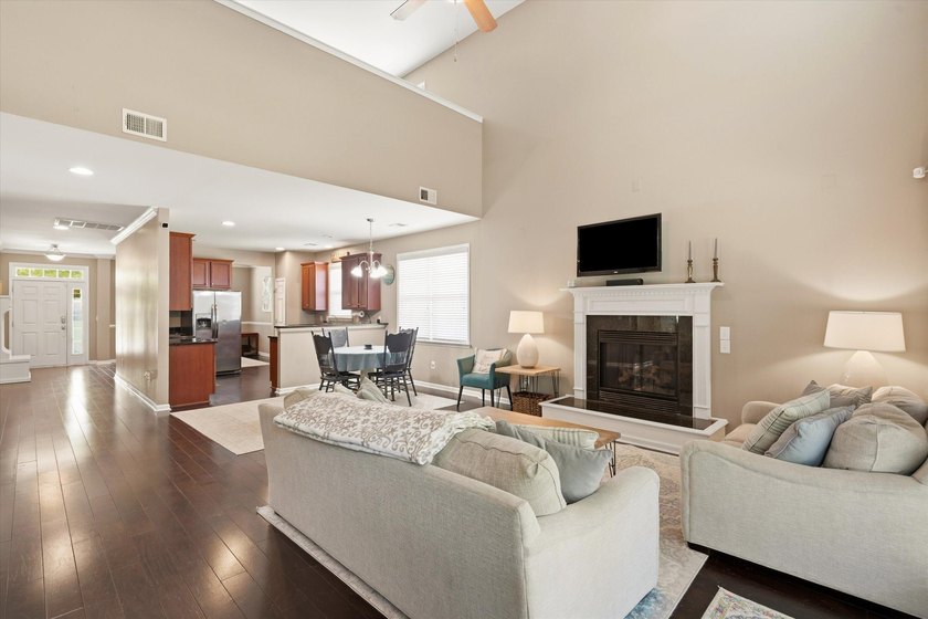 Professional photos coming soon! Welcome home to this beautiful - photo 15