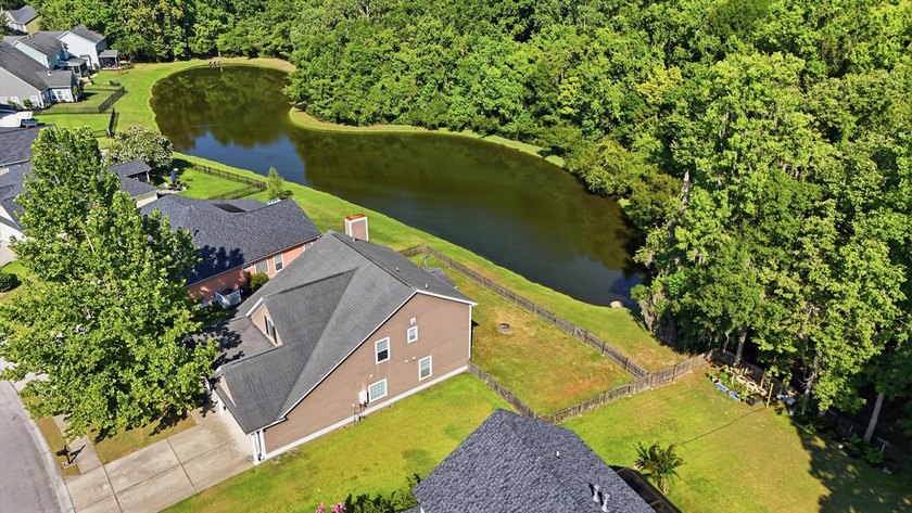 Professional photos coming soon! Welcome home to this beautiful - photo 38