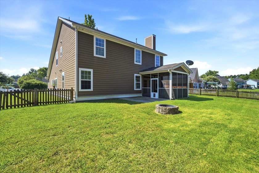 Professional photos coming soon! Welcome home to this beautiful - photo 42