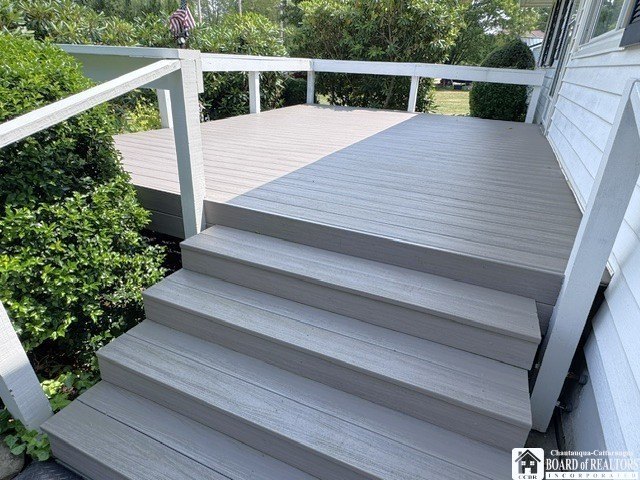 Such a meticulously maintained ranch home in a quaint little - photo 4