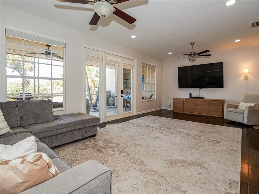 10k credit towards closing!!! Motivated Seller! This spacious - photo 5