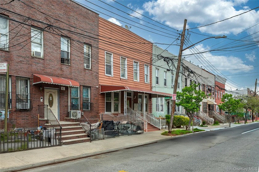 Four Unit rowhouse in the heart of Sunset Park with nicely - photo 2