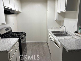 801 S Lyon #A110 - photo 5