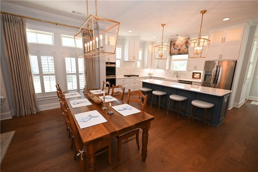 Perfectly positioned along the Grand National golf course in - photo 27