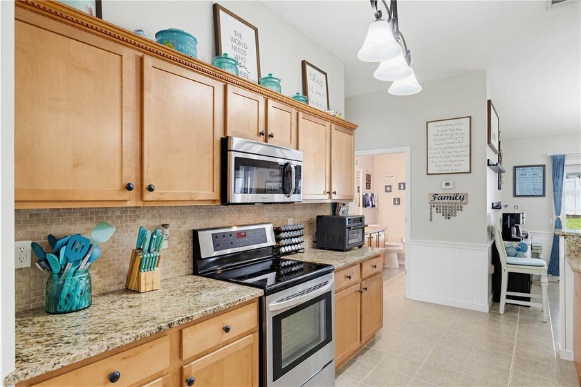 Enjoy the Florida lifestyle in this spacious and beautifully - photo 4