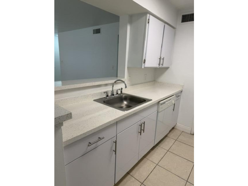 !!! BEAUTIFUL 2 BEDROOMS 2 BATHS IN GREAT LOCATION !!! MINUTES - photo 13