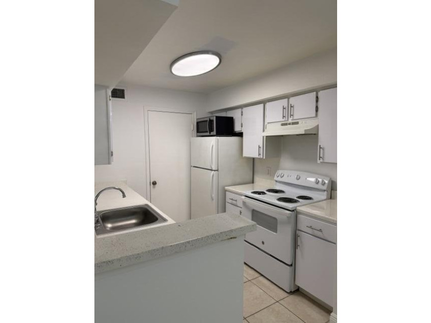 !!! BEAUTIFUL 2 BEDROOMS 2 BATHS IN GREAT LOCATION !!! MINUTES - photo 14