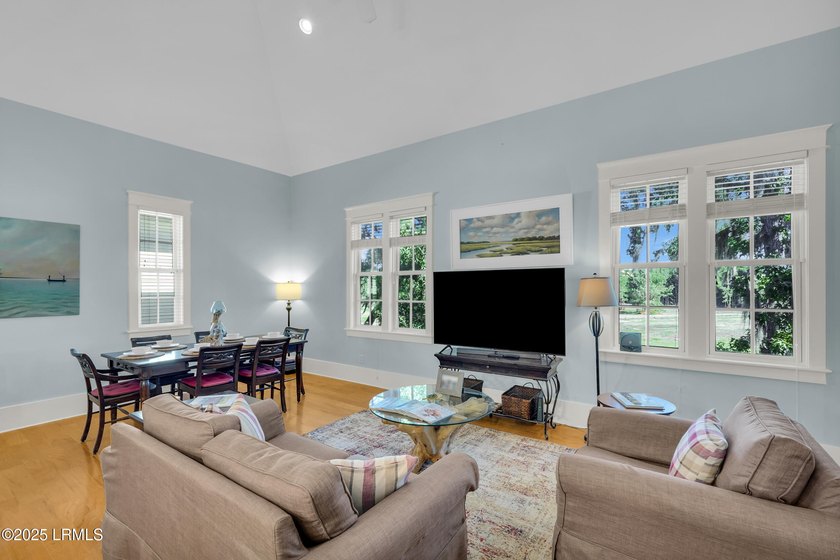 Charming 3-bedroom, 3-bath condo in the heart of Habersham - photo 8
