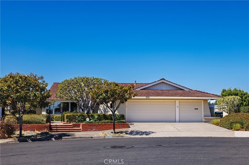 Single-Level Living in Harbor View Hills South! Flooded with - photo 48