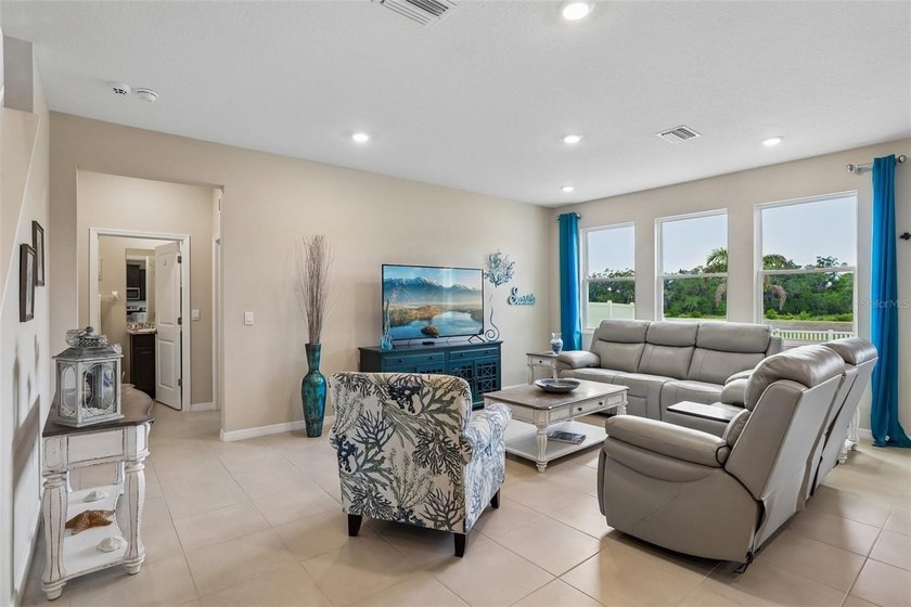 Welcome to Southshore Bay, home of the 5-acre lagoon in Wimauma! - photo 11