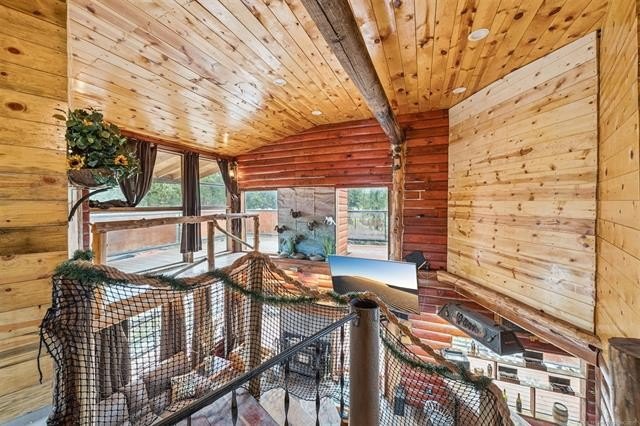 * HUGE PRICE IMPROVEMENT - SNAP IT UP BEFORE HE DECIDES TO KEEP - photo 24