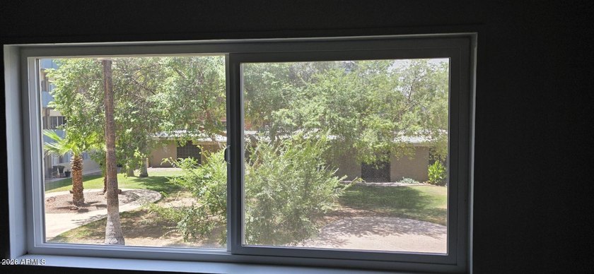 URBAN LIVING FULLY REMODELED. Ready for quick move-in! This - photo 43