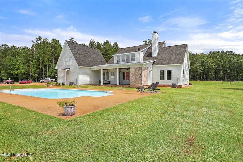 The owners will sell 10 to 23 acre lakefront homesite tracts, if - photo 14