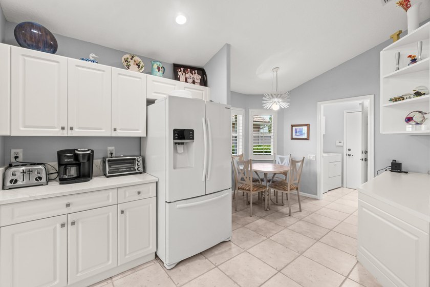 Welcome to easy, elegant living in the highly sought-after 55+ - photo 13