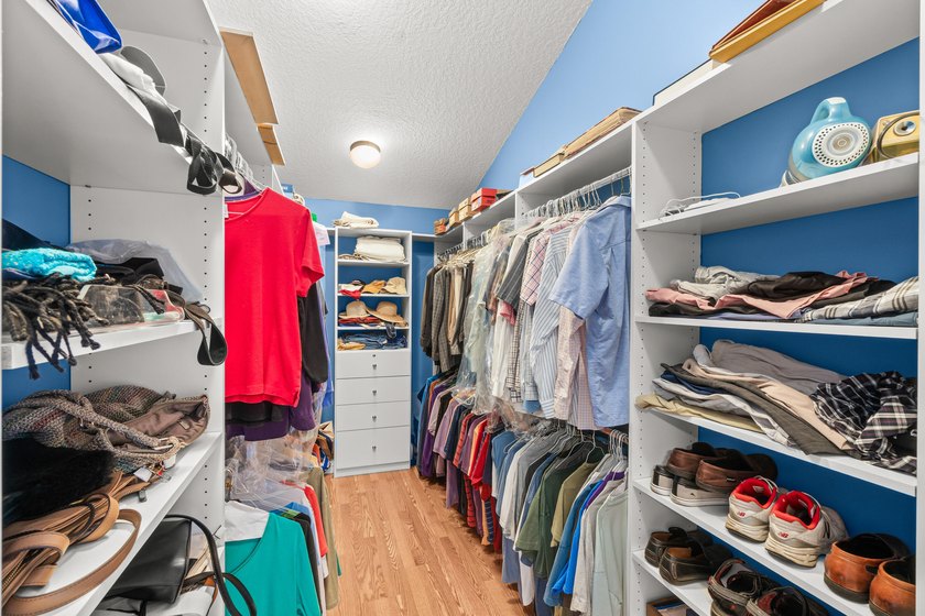 Welcome to easy, elegant living in the highly sought-after 55+ - photo 19