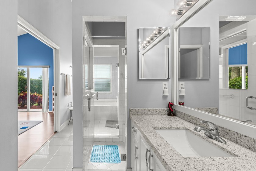 Welcome to easy, elegant living in the highly sought-after 55+ - photo 20