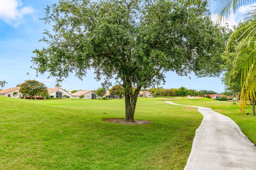 Welcome to easy, elegant living in the highly sought-after 55+ - photo 40