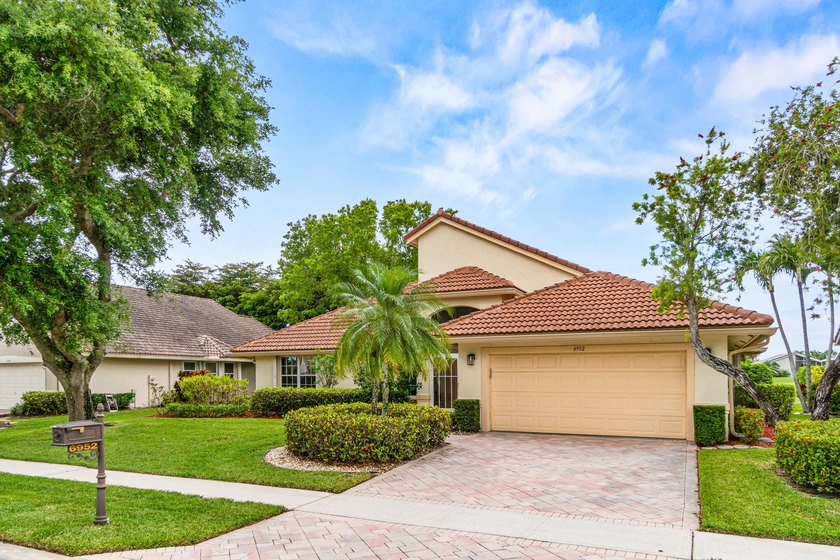 Welcome to easy, elegant living in the highly sought-after 55+ - photo 41