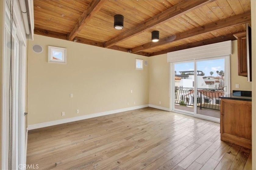 Welcome to this beautifully upgraded Belmont Shore home, where - photo 28