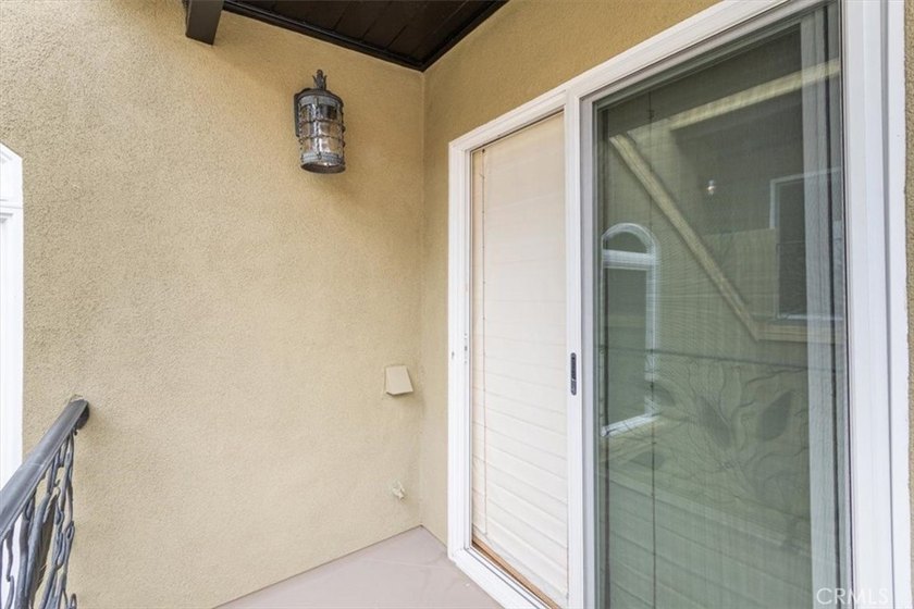 Welcome to this beautifully upgraded Belmont Shore home, where - photo 44