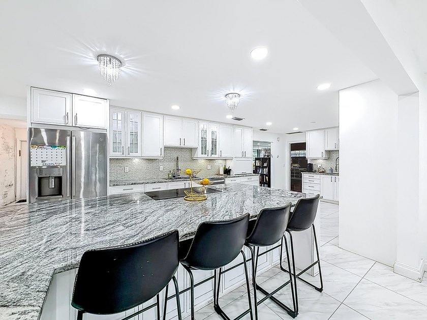 Welcome to this beautifully remodeled home on a quiet cul-de-sac - photo 13