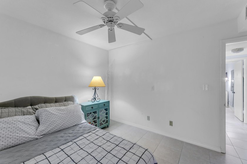 960 Crystal Lake Dr 115 - photo 22