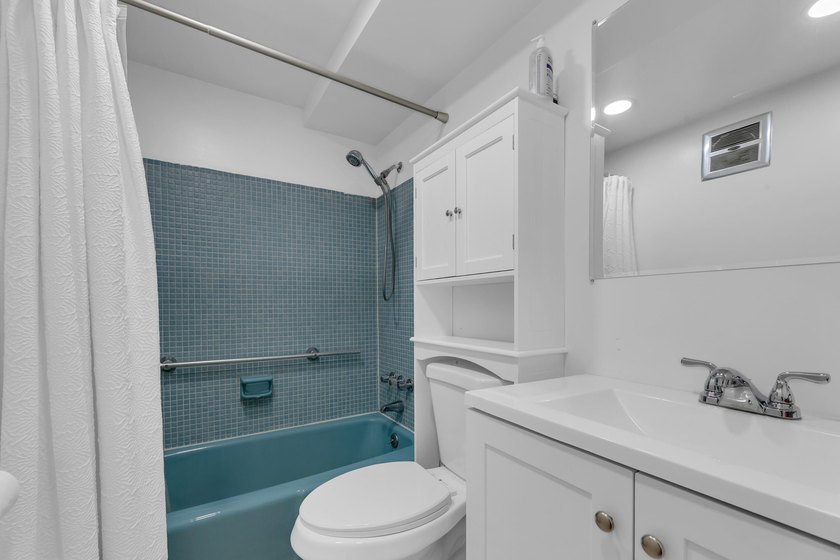 960 Crystal Lake Dr 115 - photo 25
