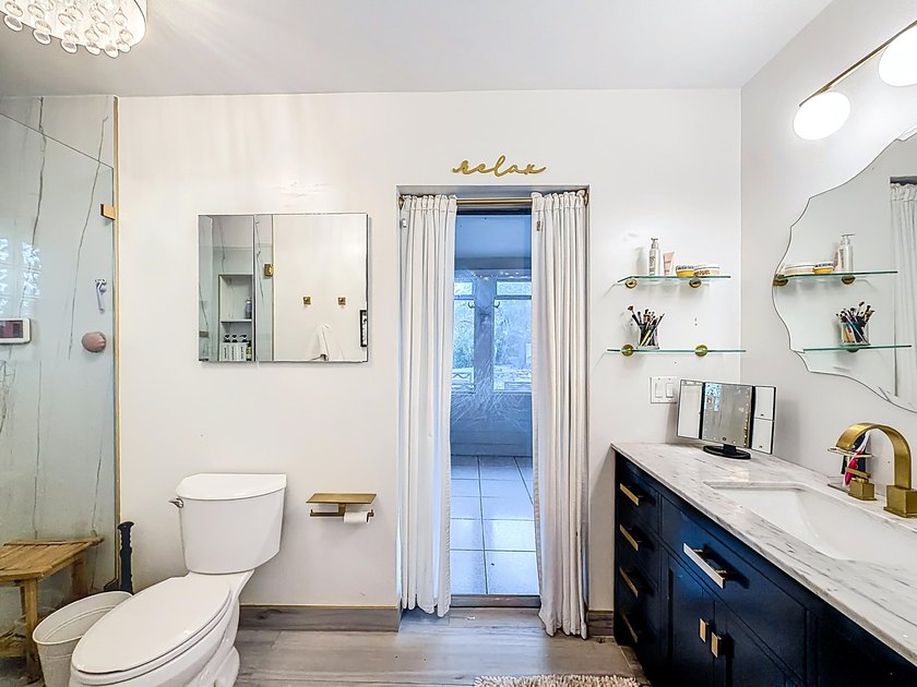 Welcome to this beautifully remodeled home on a quiet cul-de-sac - photo 33