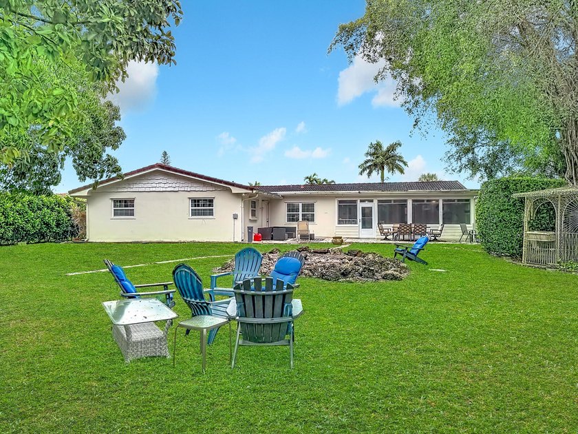Welcome to this beautifully remodeled home on a quiet cul-de-sac - photo 40
