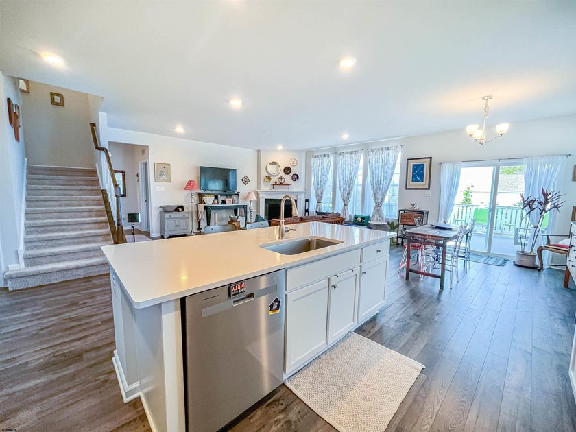 ***Twilight Open house 7/16 5-7pm Swing by after work!*** - photo 22