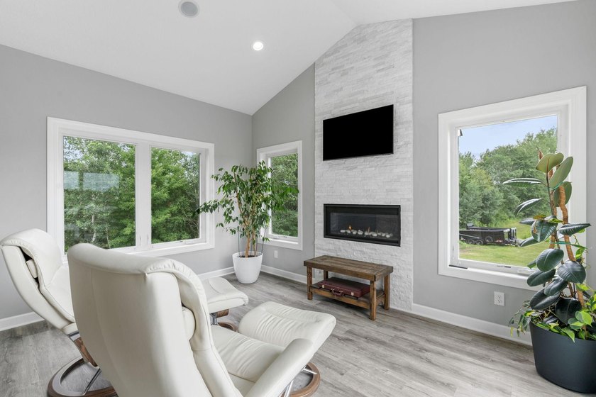 Welcome to an extraordinary custom-built estate where luxury - photo 13