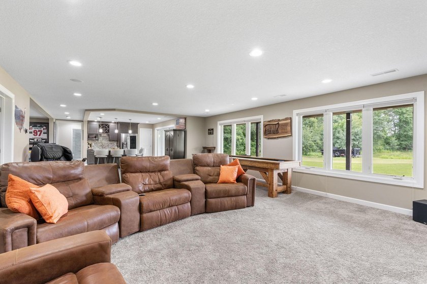 Welcome to an extraordinary custom-built estate where luxury - photo 45