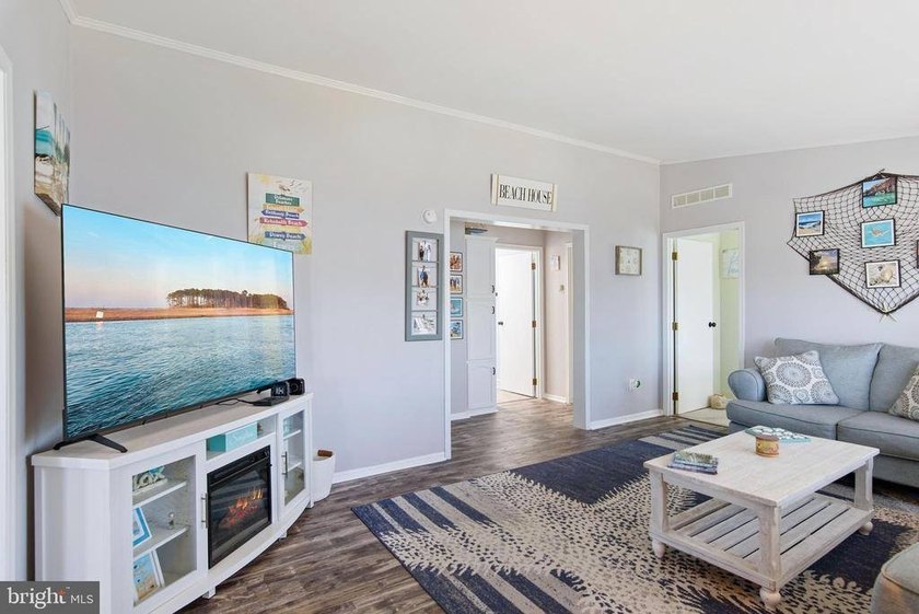 Coastal Living at Its Best! Enjoy life in a beautiful waterfront - photo 10