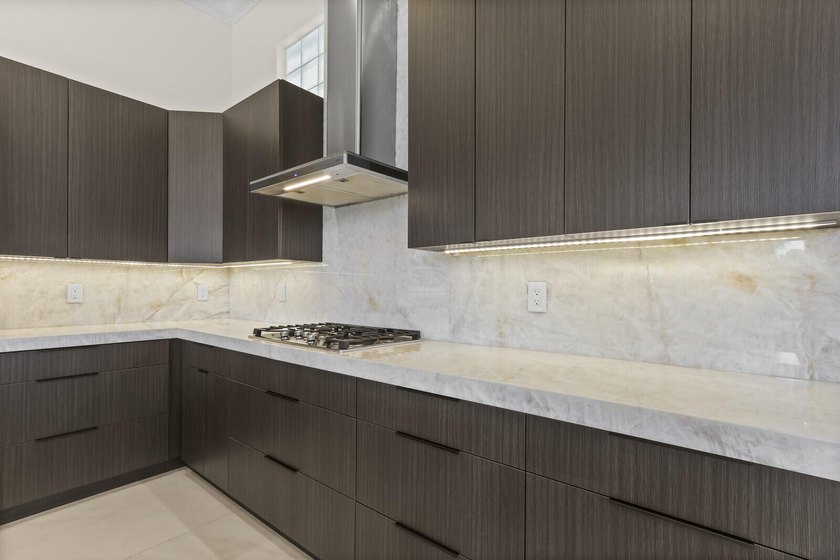 Welcome to this exceptional lakefront residence in the - photo 16
