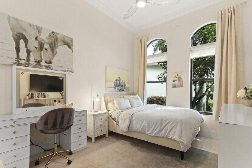 Welcome to this exceptional lakefront residence in the - photo 27