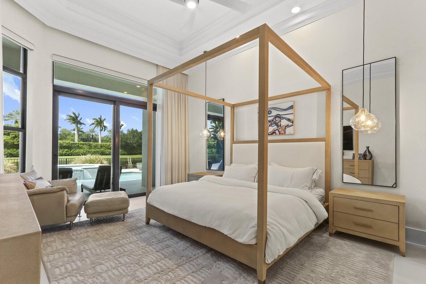 Welcome to this exceptional lakefront residence in the - photo 34