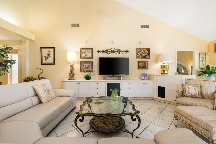 Welcome to 224 Cape Pointe Circle situated on an oversized - photo 11