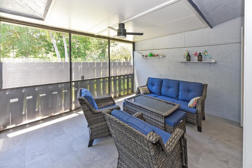 Experience modern luxury and a resort-style lifestyle in this - photo 14