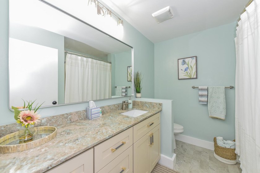 Experience modern luxury and a resort-style lifestyle in this - photo 28