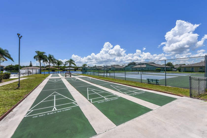 Experience modern luxury and a resort-style lifestyle in this - photo 40