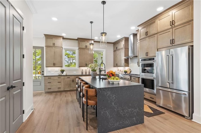 Your opportunity to own the Archerfield Model Home has arrived - photo 5