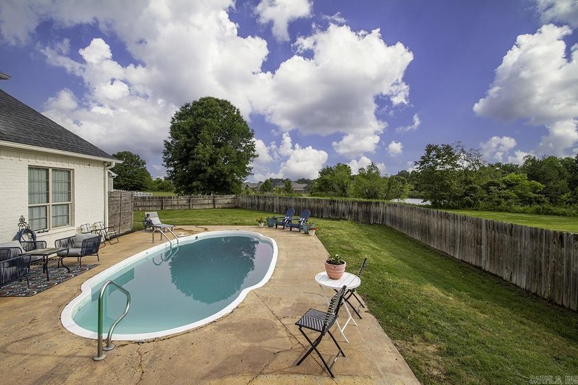 Welcome home to this beautifully designed 4-bedroom, 2.5-bath - photo 31