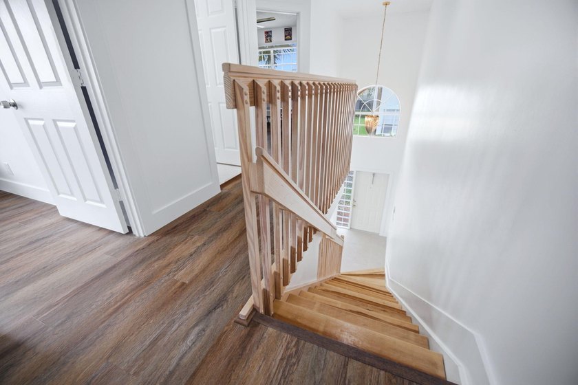 Beautiful 4-bedroom, 2-bathroom two-story home with 2,634 SqFt - photo 28