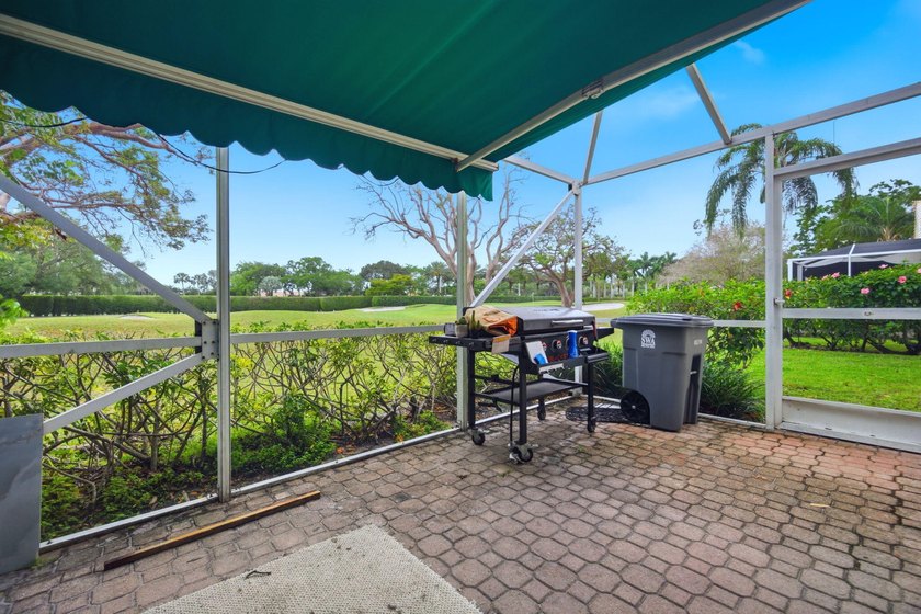 Beautiful 4-bedroom, 2-bathroom two-story home with 2,634 SqFt - photo 41