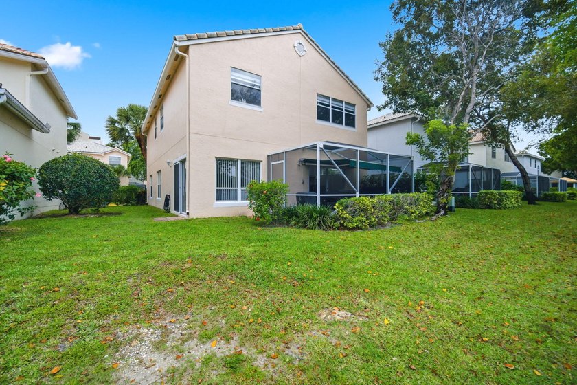 Beautiful 4-bedroom, 2-bathroom two-story home with 2,634 SqFt - photo 43