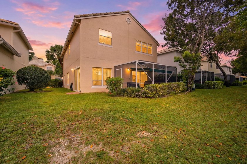 Beautiful 4-bedroom, 2-bathroom two-story home with 2,634 SqFt - photo 45