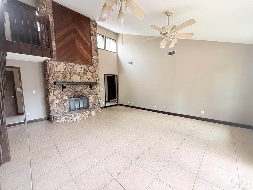 Spacious home offering a unique floor plan with plenty of room - photo 6