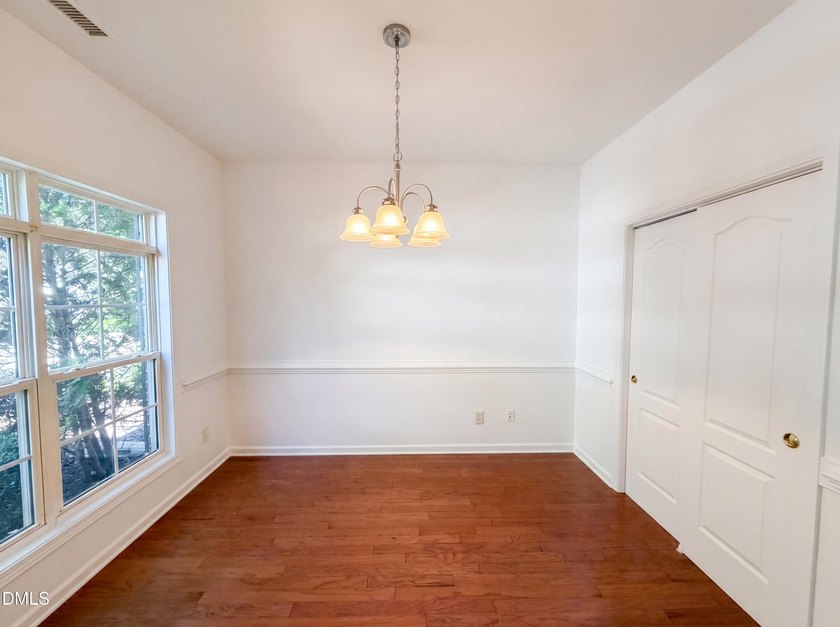 Enjoy low-maintenance living in the desirable Calloway Green - photo 11