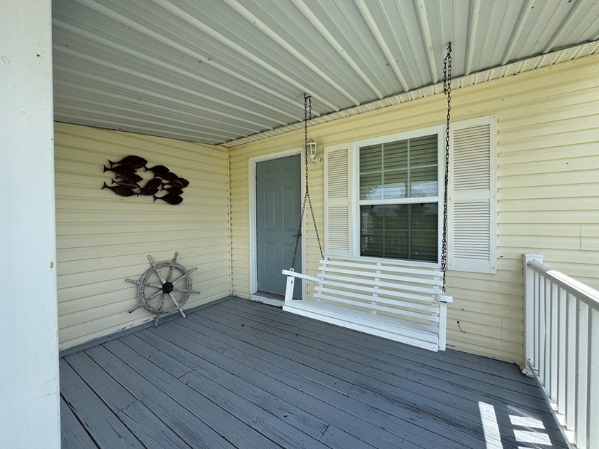 2 Bedroom 2 Bath Custom Home on 11.92 Acres w/Gated entry - photo 12